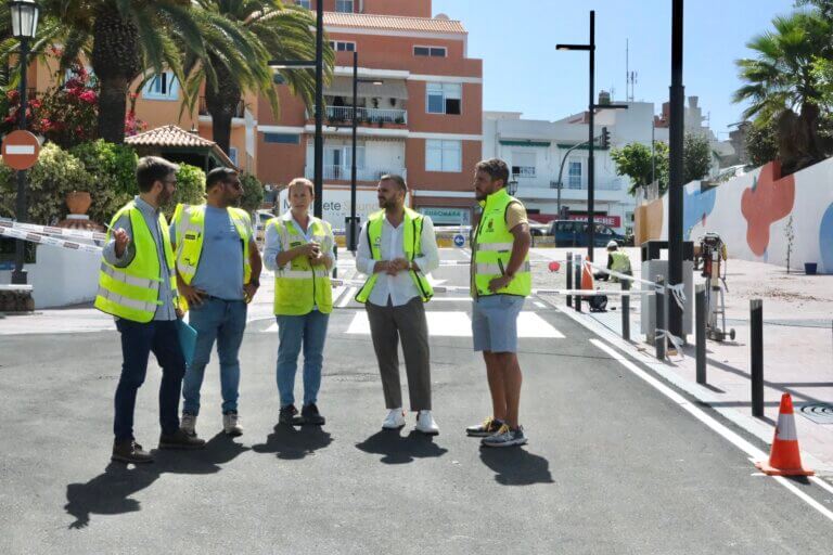 El Paso luce una renovada calle Antonio Pino Pérez