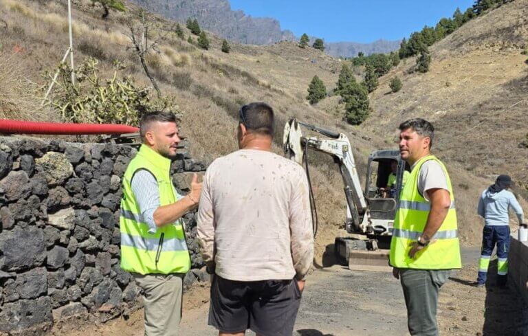 El Paso ejecuta con fondos propios la mejora integral del camino Bergoyo en Los Barros