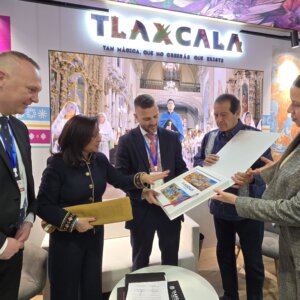 El Paso y el Estado mexicano de Tlaxcala perfilan su alianza para preservar el legado de la seda