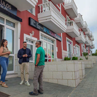El Ayuntamiento de El Paso aprueba una nueva convocatoria de ayudas directas a los sectores afectados por las obras del casco urbano